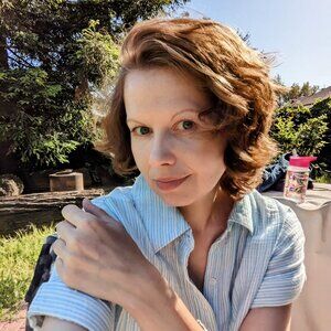 Meet your Posher, Ella